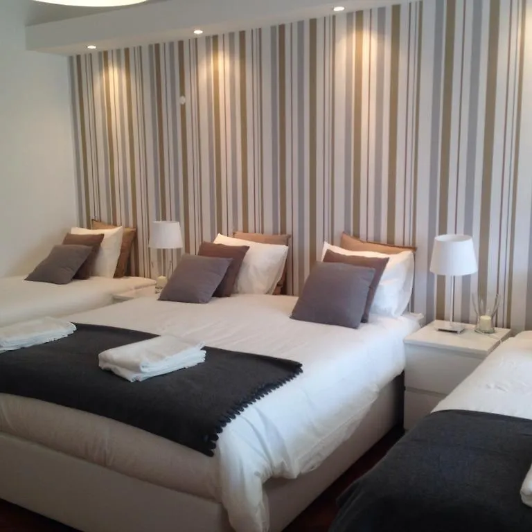 4U Lisbon II Guesthouse 0*,